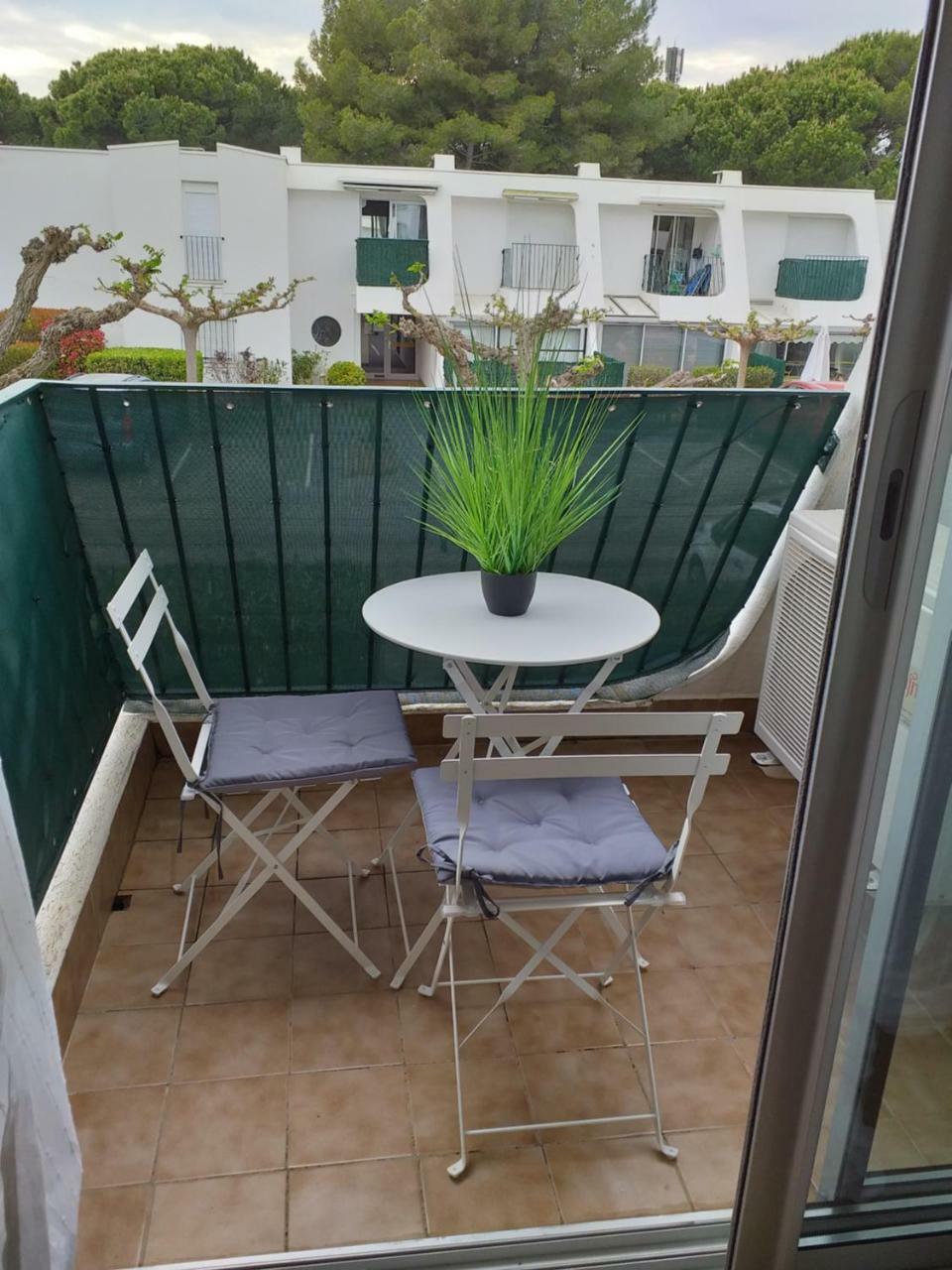 Studio De 25M2 Tout Equipe A 250M Du Bord De Mer La Grande Motte Exteriér fotografie